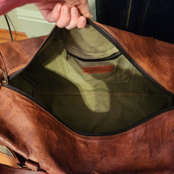 Komal's Passion Leather Weekender Duffel Bag - Picture 7 of 9
